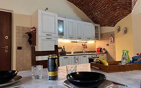 Lovely Apartments Barra di ferro centro Storico Cuneo